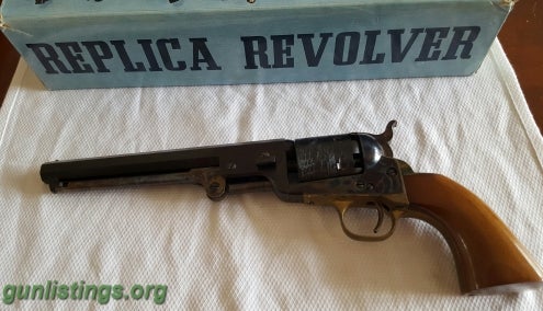 Collectibles 36 Caliber Navy Revolver REPLICA
