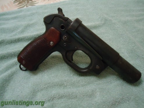 Collectibles WW2 GERMAN FLARE/SIGNAL GUN & CASE