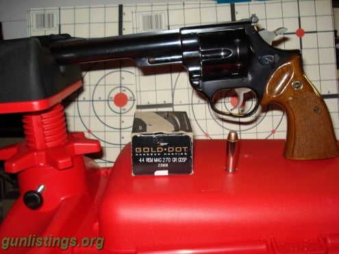 custom 44 magnum revolver. custom 44 magnum revolver. .44