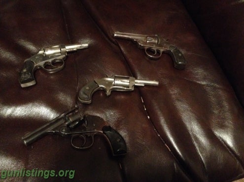 Pistols 3 Iver Johnson And 1 Hnr 32 Revolvers