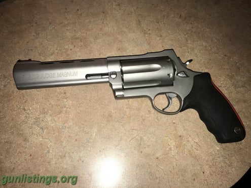 Pistols 45 Long Colt (the Raging Judge)