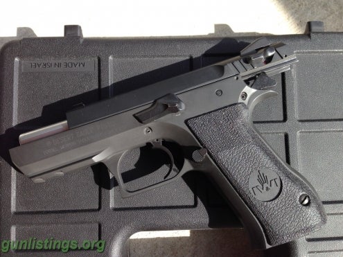 Pistols IWI Baby Eagle 9mm (Jericho 941)