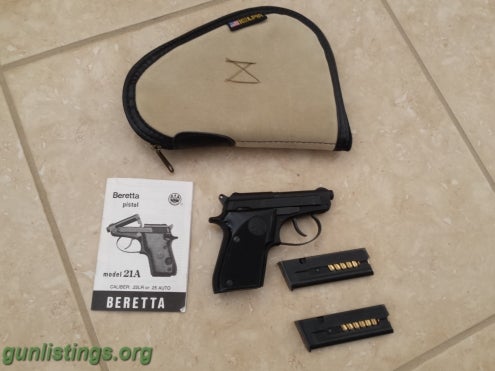 Pistols Beretta 21A