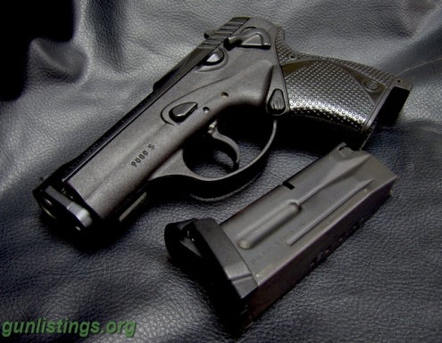 Pistols Beretta 9000s .40 S&W