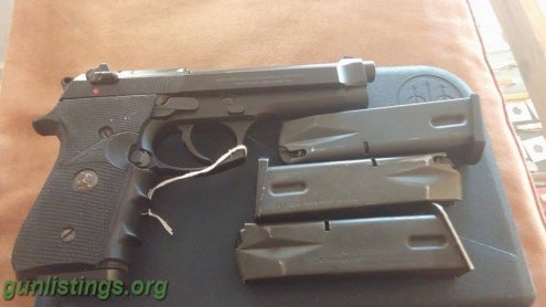 Pistols Beretta 92 FS 4 Mags