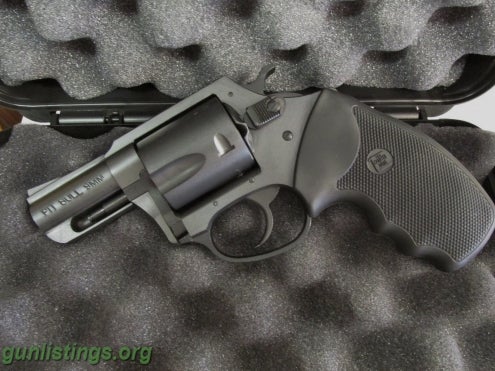 Pistols Charter Arms Pitbull 9mm 2