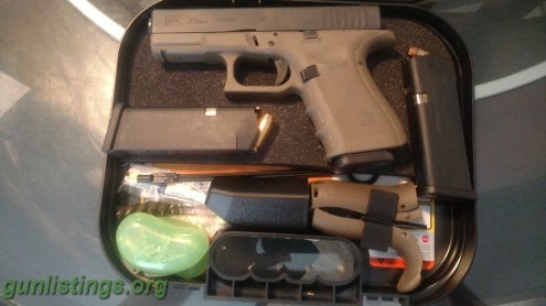Pistols Glock 23 Gen 4  .40 Call. With 500 Rounds Of Ammo.