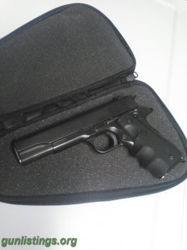 Pistols Colt 1911 45