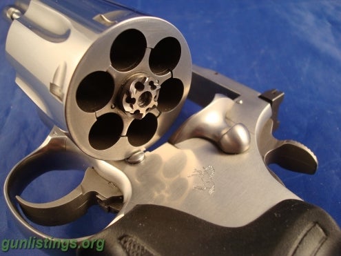 Pistols COLT Anaconda 44 Magnum LNIB