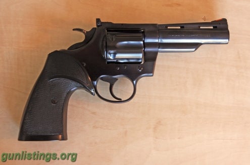 Pistols Colt Trooper Mark V Revolver, .357 Magnum