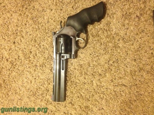 Pistols Dan Wesson 44 Magnum