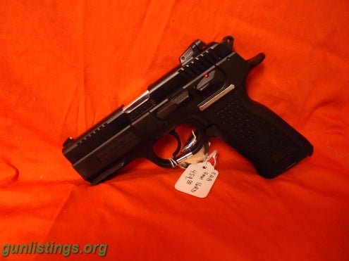 Pistols EAA SAR K2P 9mm