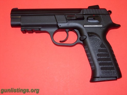 Pistols EAA Witness P-S Poly 9mm