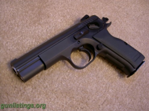 Pistols EAA/Tanfoglio Witness 9mm