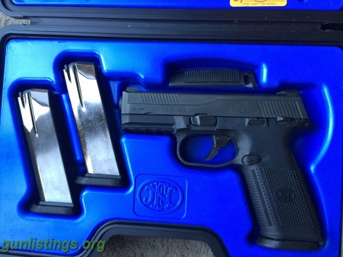 Pistols FNS .40 With Night Sights