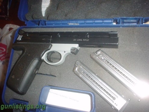 Pistols Fs/ft Smith & Wesson 22A 22 Cal Semi Auto