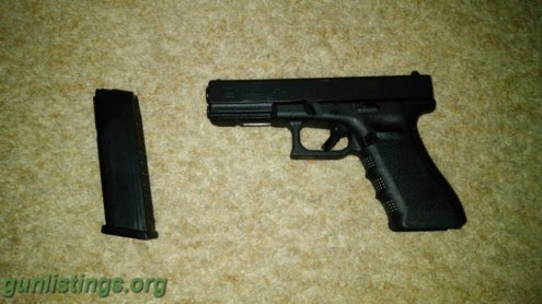 Pistols Glock 17