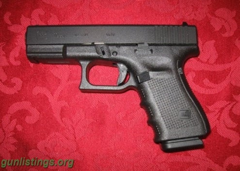 Pistols Glock 19 Gen 4 3 Mags 10Rd
