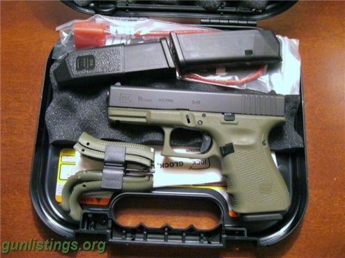 Pistols Glock 19 Gen -    FN FS2000
