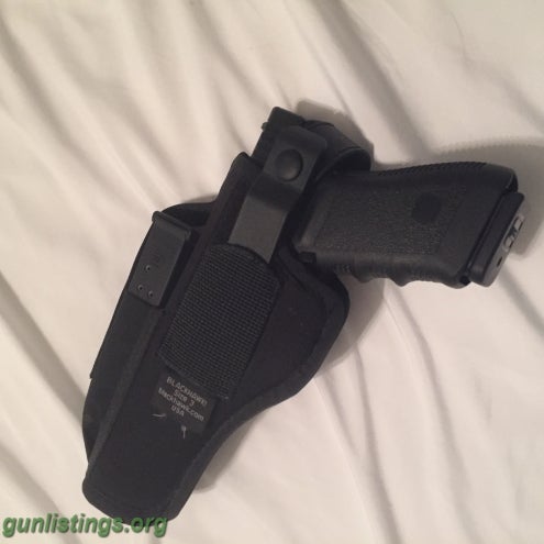 Pistols Glock 21 .45 And Accessories