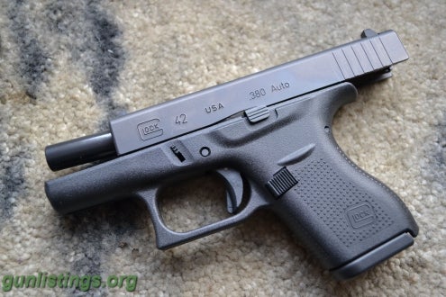 Pistols Glock 42