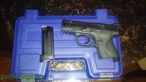 Pistols M&P 9 Compact