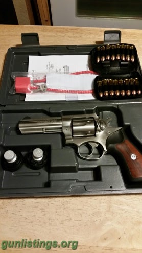Pistols Ruger Gp100 Like New With Extras