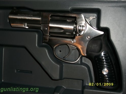 Pistols RUGER SP101  357Mag  NEW