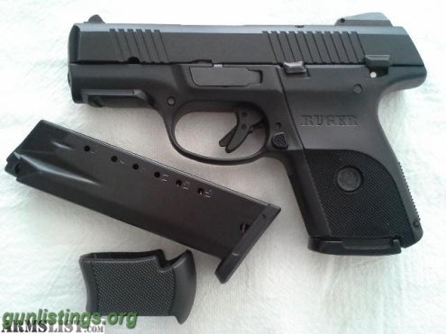Pistols Ruger SR40 Compact & Holster