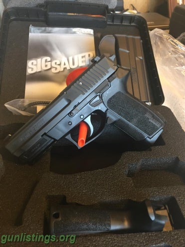 Pistols Sig P2022 9mm