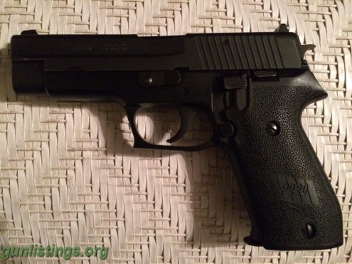 Pistols Sig P220