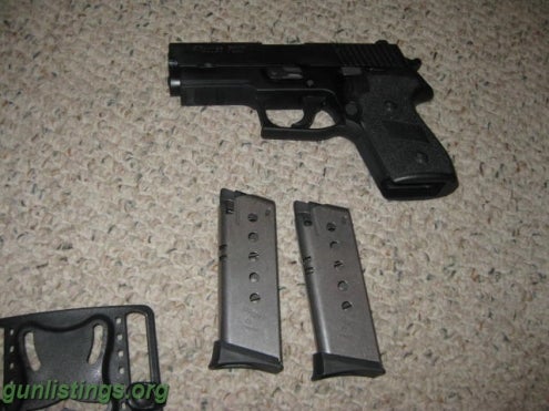 Pistols Sig Sauer P220 .45 ACP & Blackhawk Galco Holster - LN
