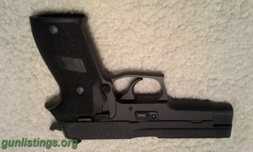 Pistols Sig Sauer P220 45