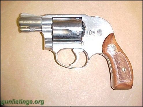 Pistols Smith & Wesson .38 Model 649