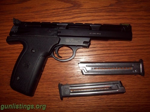 Pistols Smith & Wesson 22A â€“ .22lr Rimfire Handgun