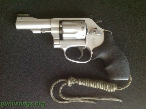 Pistols Smith & Wesson 317 Survival Kit Gun