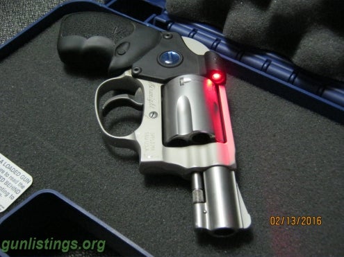 Pistols Smith & Wesson 638-3