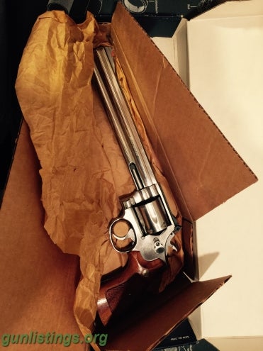 Pistols Smith & Wesson 686-2  8 3/8 