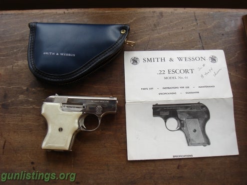 Pistols SMITH & WESSON 61-3