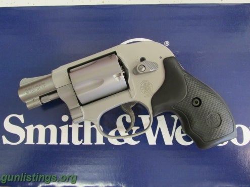 Pistols Smith & Wesson M638 Airweight 38 Spec 1.87