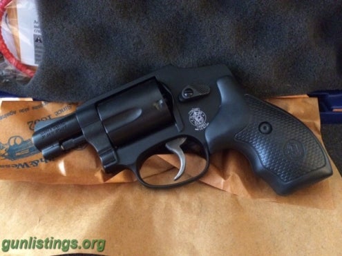 Pistols Smith & Wesson Model 442