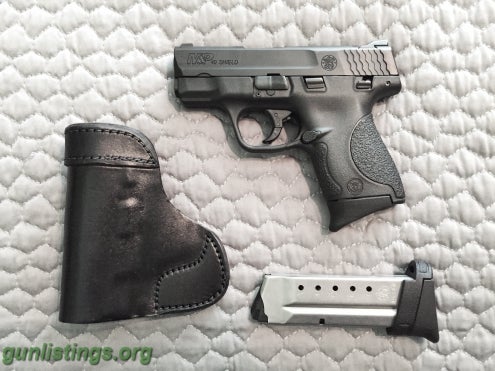 Pistols Smith & Wesson M&P Shield (40SW)