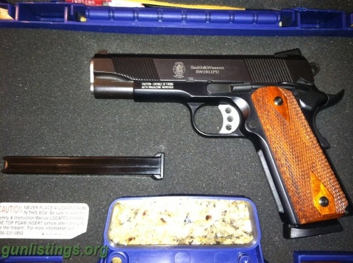 Pistols Smith And Wesson 1911pd