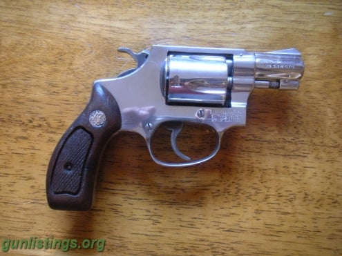 Pistols Smith And Wesson Model 32 Terrier