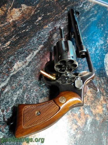 Pistols Smith And Wesson Victory Model