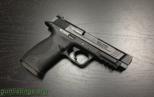 Pistols Smith Wesson M&P45 W/ Night Sights