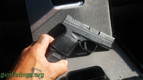 Pistols Springfield XDS 45 Compact With Alot Of Extras