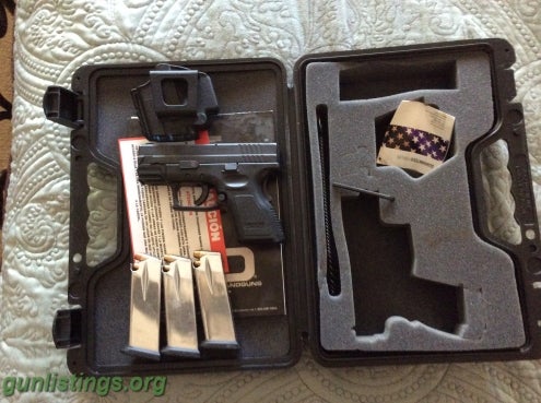 Pistols Springfield XD40 Sub-Compact