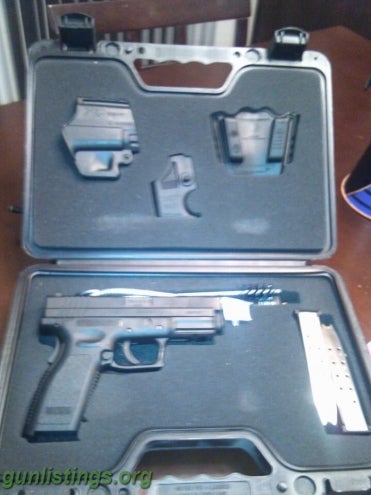 Pistols Springfield XD .40