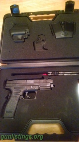 Pistols Springfield XD 40
